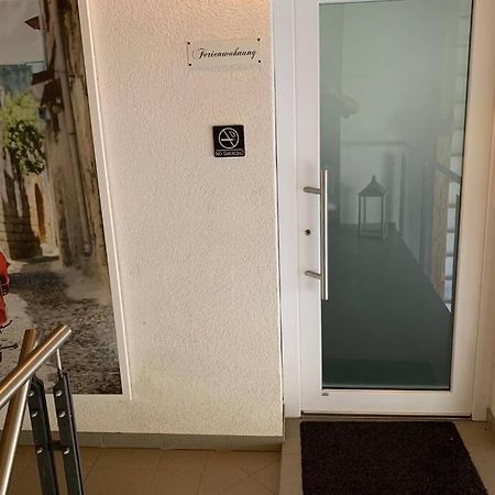 Hier Steckt Liebe Drin ! Appartement Dormagen Buitenkant foto