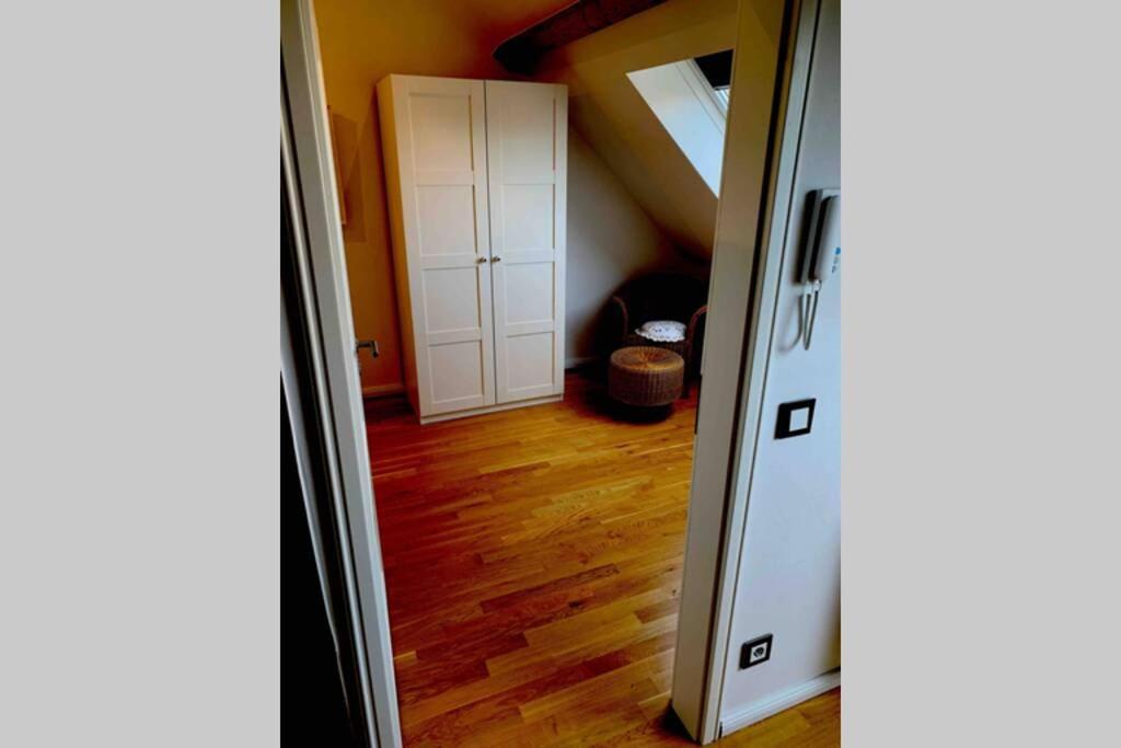 Hier Steckt Liebe Drin ! Appartement Dormagen Buitenkant foto